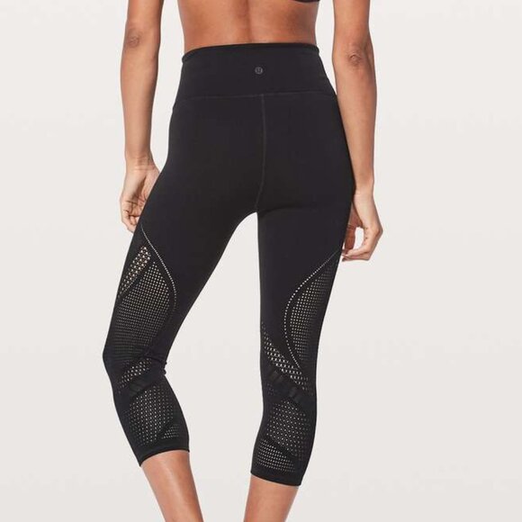 Lululemon Reveal Crop Interconnect *18" Black Size 6 - Picture 12 of 13